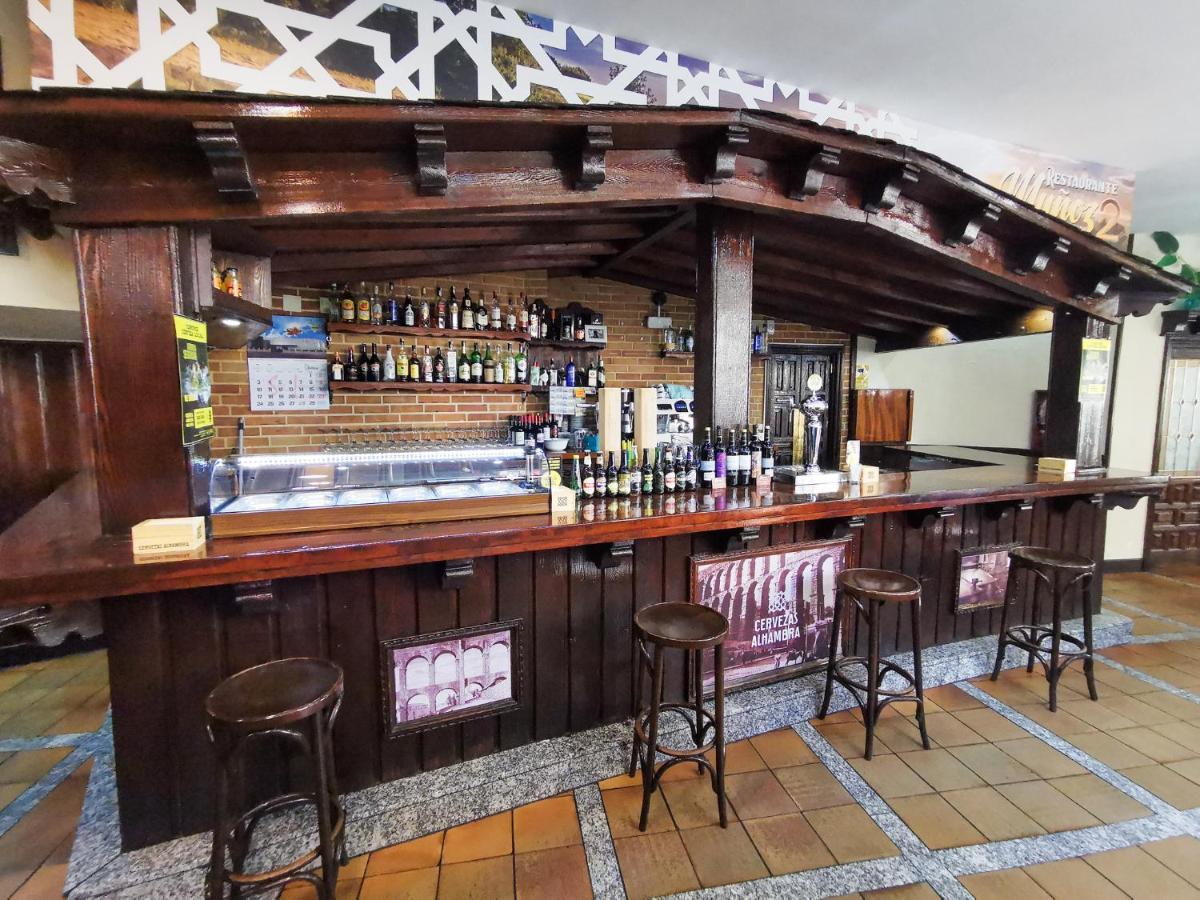 Hospedaje Bar El Gato Del Acueducto Сеговия Экстерьер фото